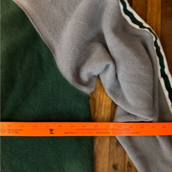 Vintage Minnesota Wild Fleece Sweatshirt - Picture 6 of 6